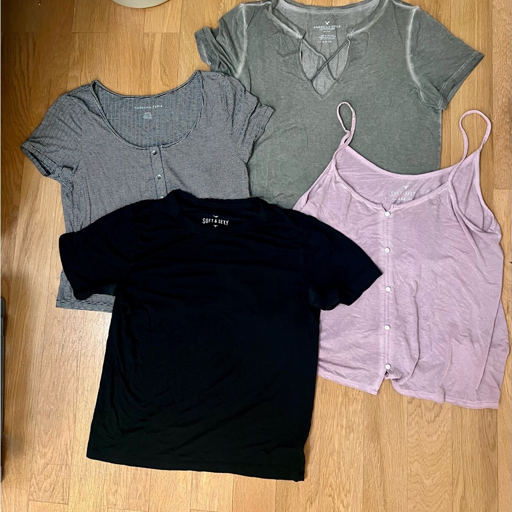 4 American Eagle Tops bundle